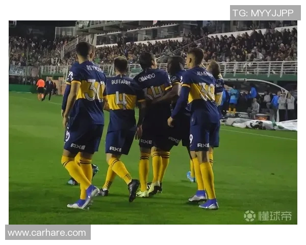 河床与班菲尔德的精彩对决比分分析与赛后点评